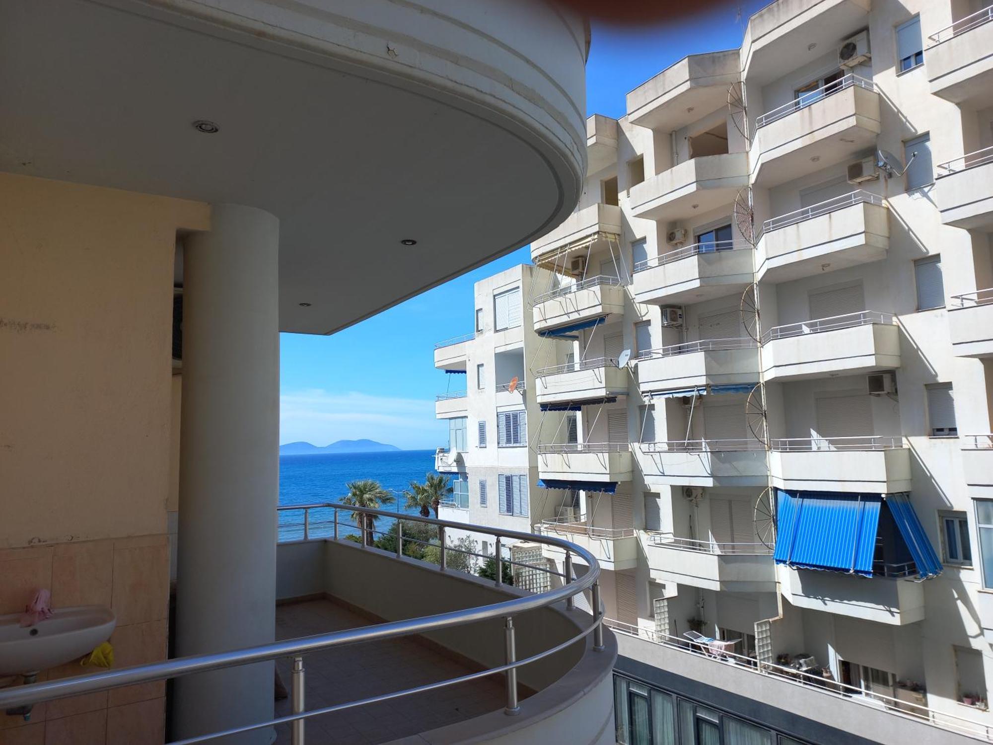 Lungomare Apartament Sea View Vlorë Buitenkant foto